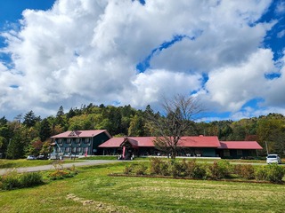 占冠湯の沢温泉　森の四季